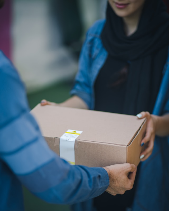 Jasa Pengiriman Paket Barang Terbaik di Indonesia